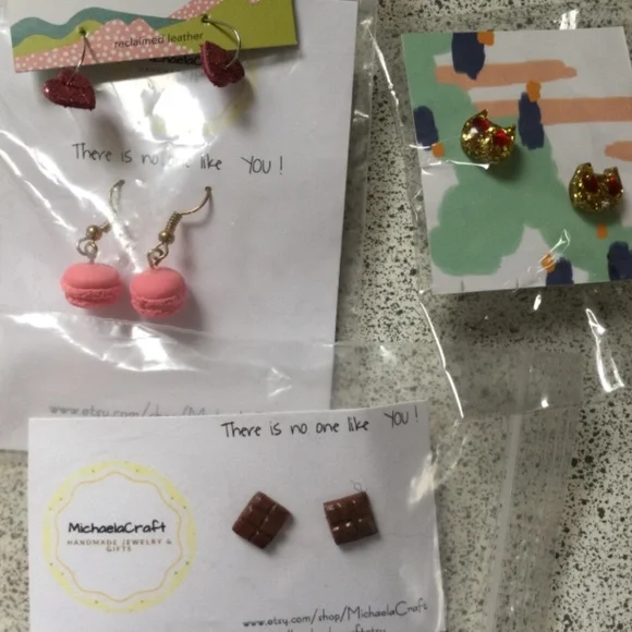 Earrings - Picture 4 of 7